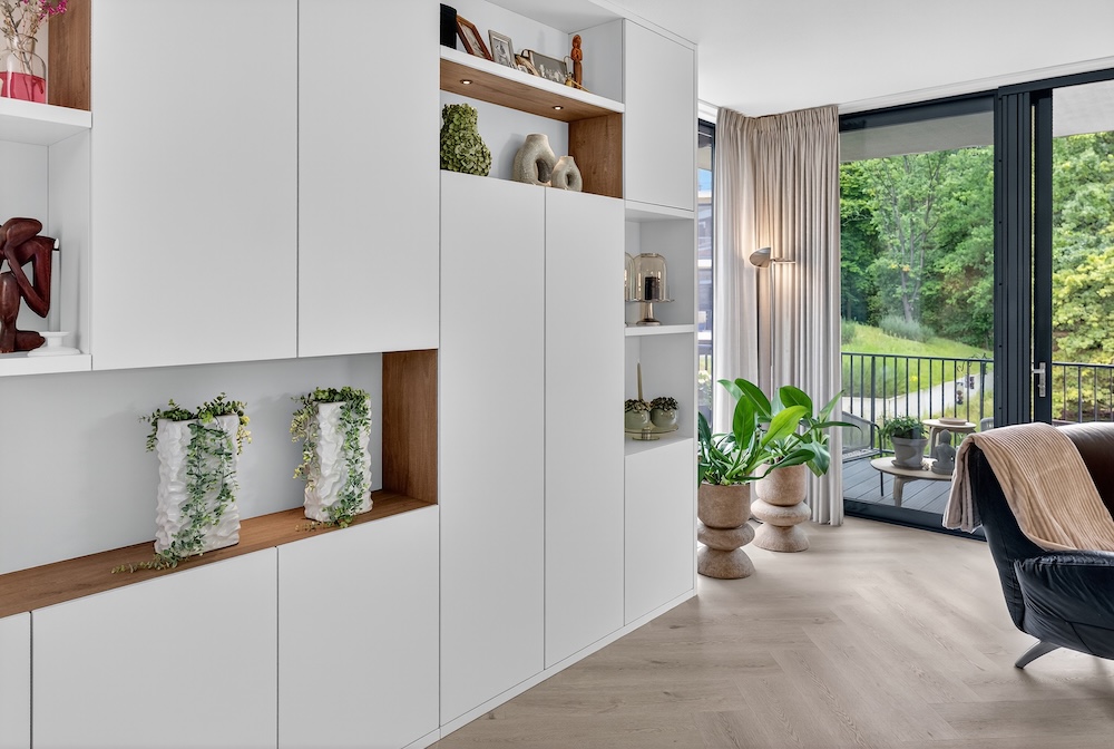 FotoEén geheel in maatwerk in een licht penthouse in Rosmalen